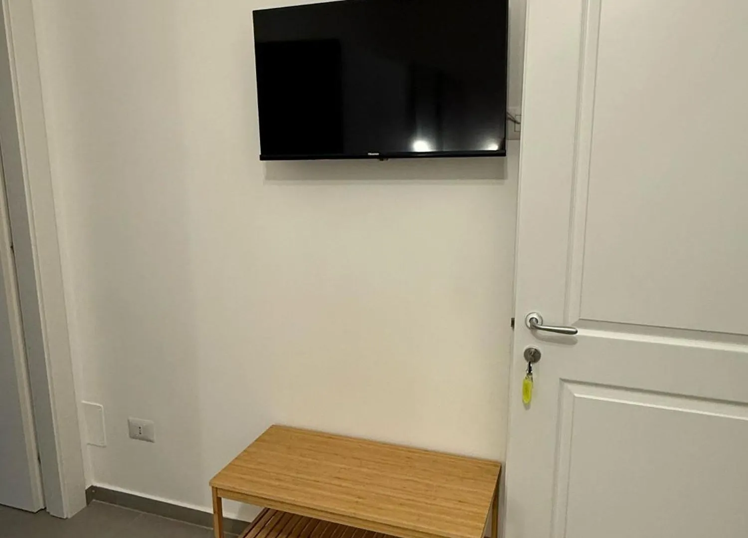 Lighthouse Apartment 陶尔米纳 0*,  意大利
